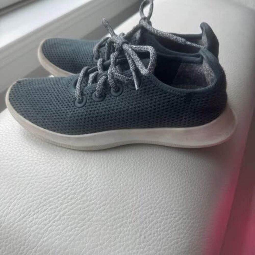 Allbirds Tree Runners women's size 6